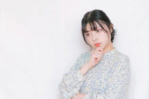 大丈夫かな？と考えている様子の写真