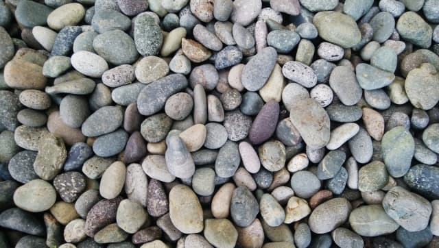敷き砂利(大磯砂利)